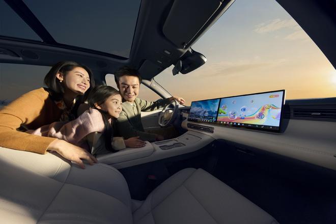 红旗HS6 PHEV热销势头强劲瓦力棋牌以最高礼遇致敬用户信赖(图1) 红旗HS6 PHEV热销势头强劲瓦力棋牌以最高礼遇致敬用户信赖(图1)